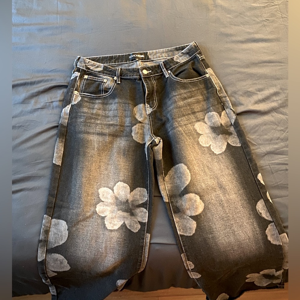 Floral Print Wide Leg Jeans - Black with Washed White Flowers - Picture 4 of 15